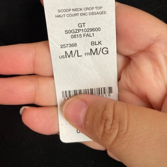 Bebe Classic Scoop Neck Black Crop Top size M/L-NWT - Picture 2 of 6